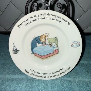 Vintage Wedgwood Beatrix Potter Peter Rabbit Child's 7" Plate Darker Colors